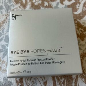 IT Cosmetics Bye Bye Pores Pressed Powder - Translucent